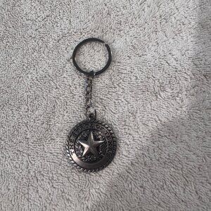 State Of Texas Silver Tone Metal Keychain With Star Emblem & Engraved Text
